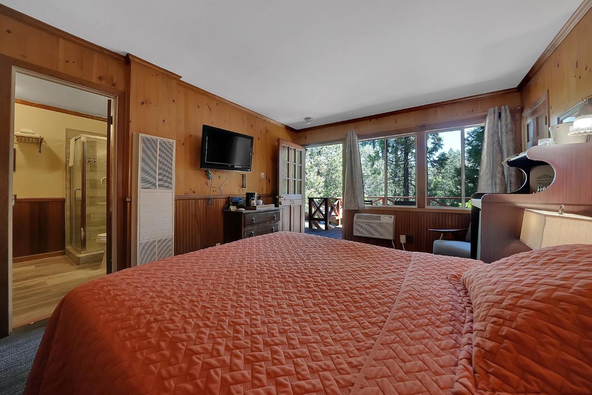 Narrow Gauge Motel