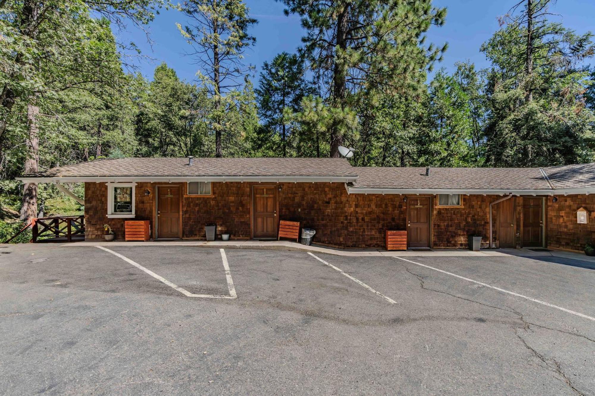Narrow Gauge Motel