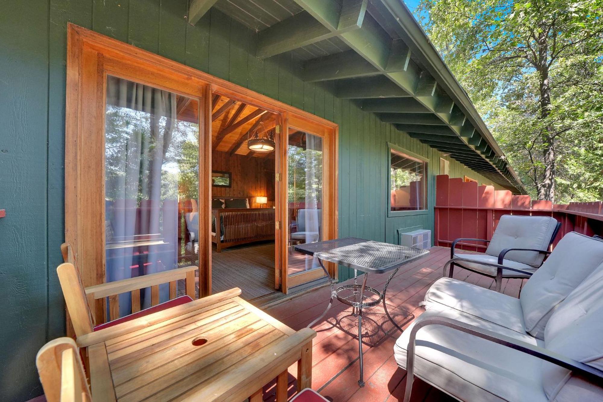 Motel Narrow Gauge 3*
