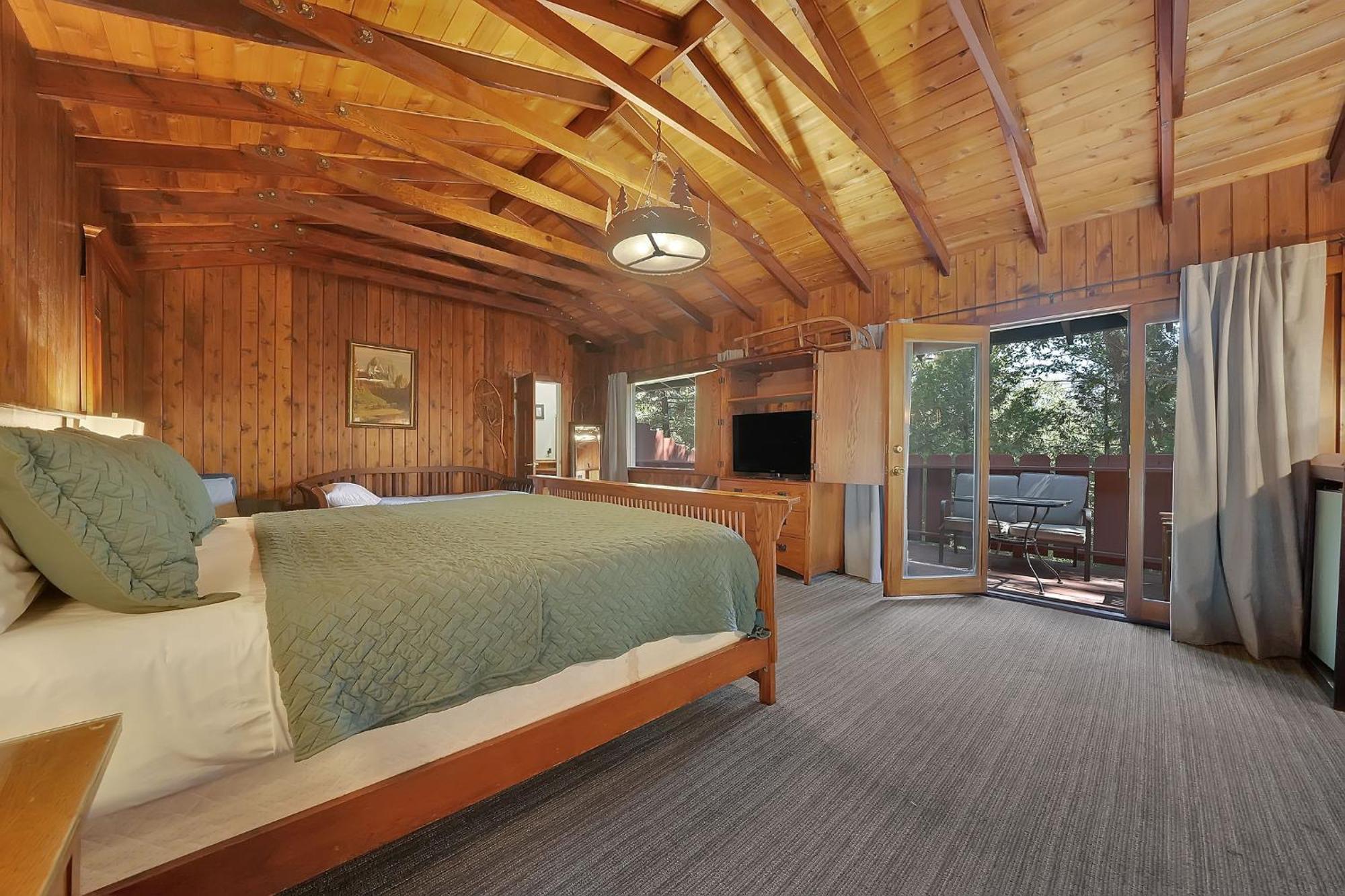 Motel Narrow Gauge Fish Camp
